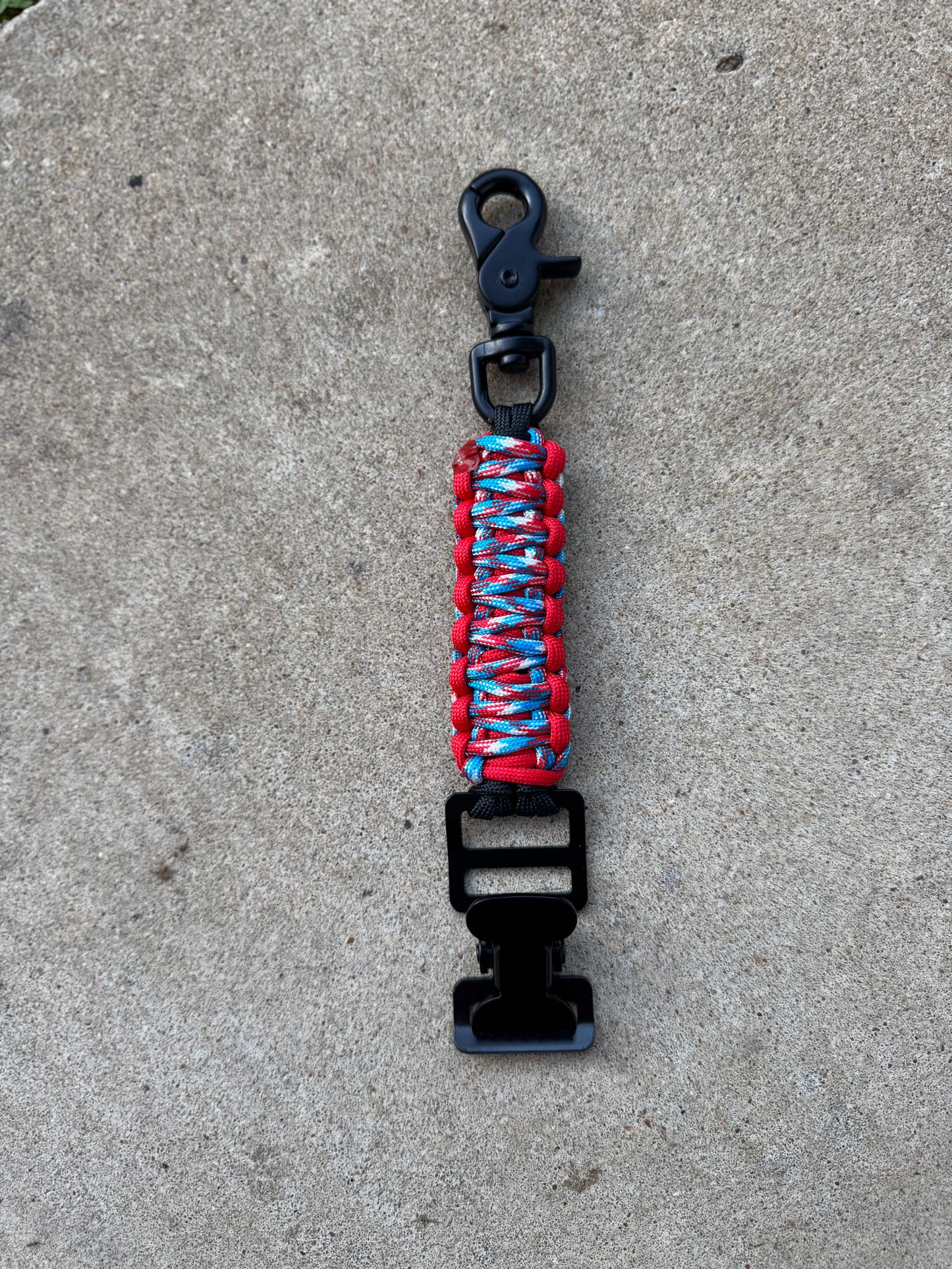 Paracord Glove Holder β Single Alligator Clips | Cobra Weave Gear Clip for Firefighters, First Responders, Blue Collar Workers | Tactical Gear Swinging K Creations